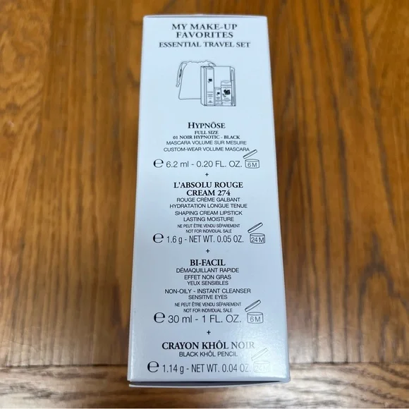 Lancôme Make-Up Travel Set - Picture 3 of 3